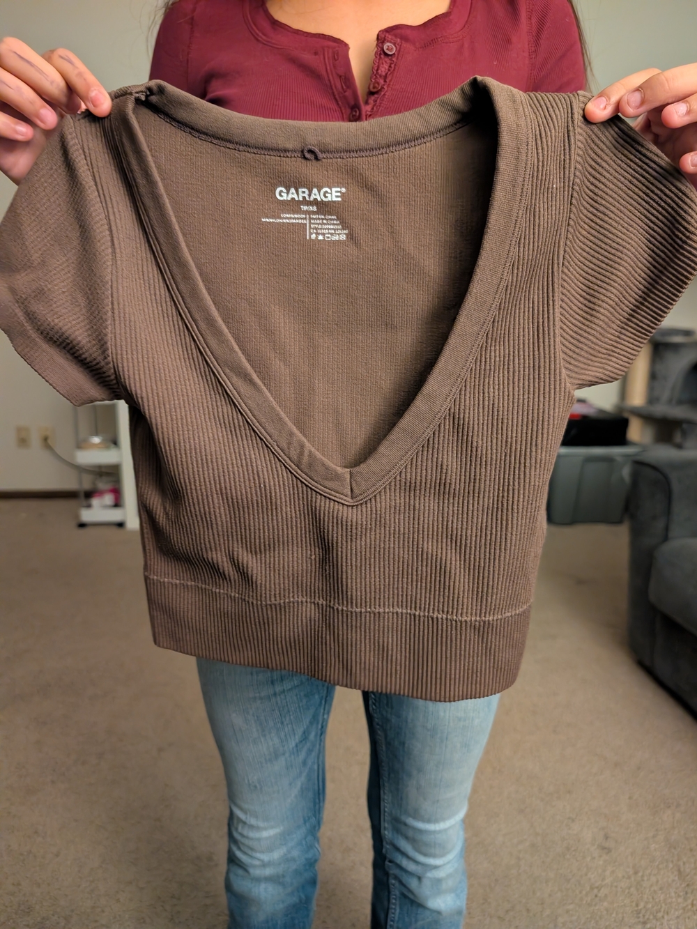 Garage Women's Deep V Ribbed Short Sleeve Sweater - Brown